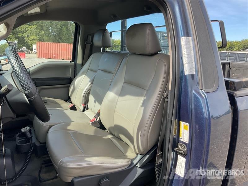 Ford F-350 XL 4x4 Pickup Прочие фургоны