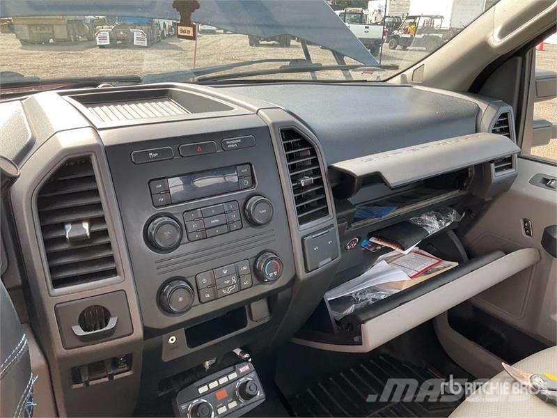 Ford F-350 XL 4x4 Pickup Прочие фургоны