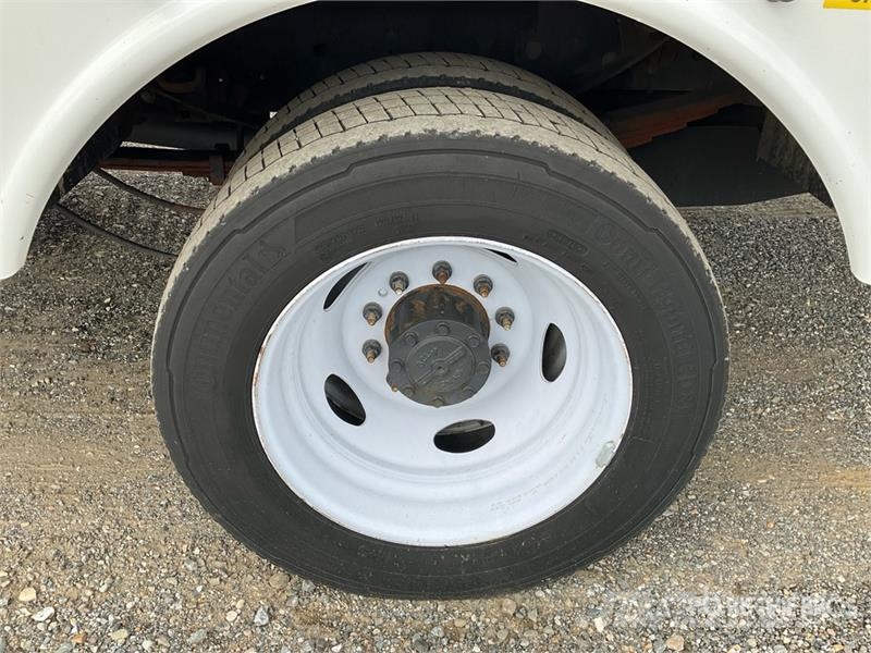 Ford F-450 Pacēlāji uz automašīnas bāzes