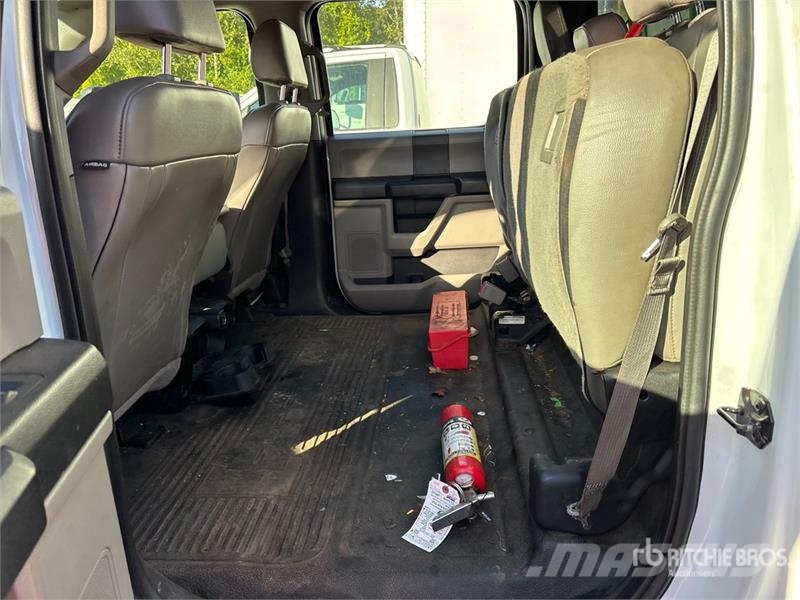 Ford F-450 Camiones bañeras basculantes o volquetes