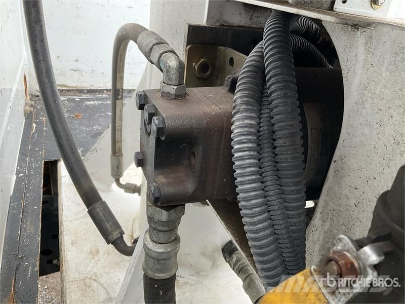 Ford F-450 Pacēlāji uz automašīnas bāzes