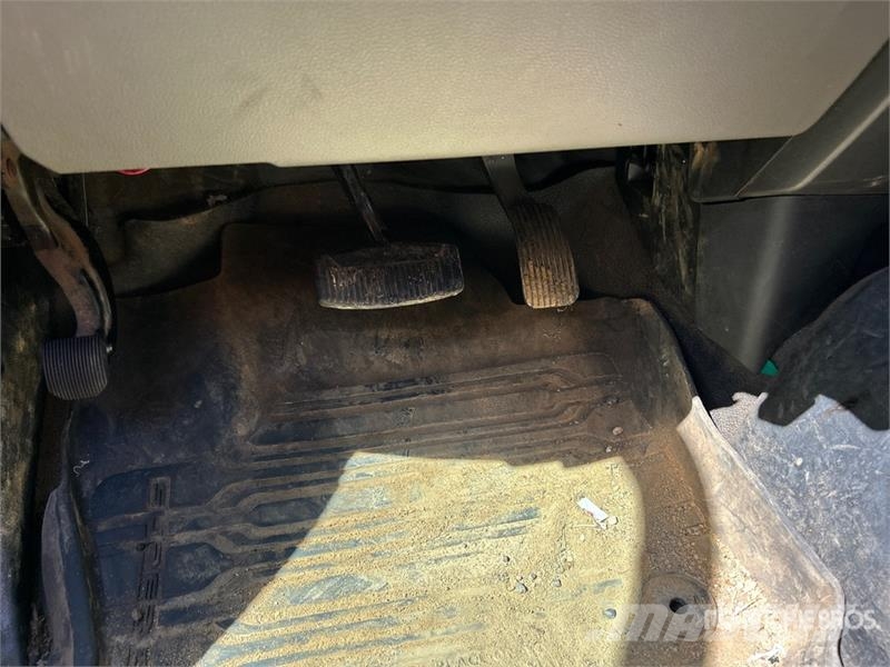 Ford F-450 皮卡.傳統半斗卡車/側卸板