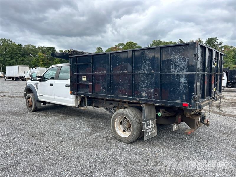 Ford F-450 Pašizgāzējs