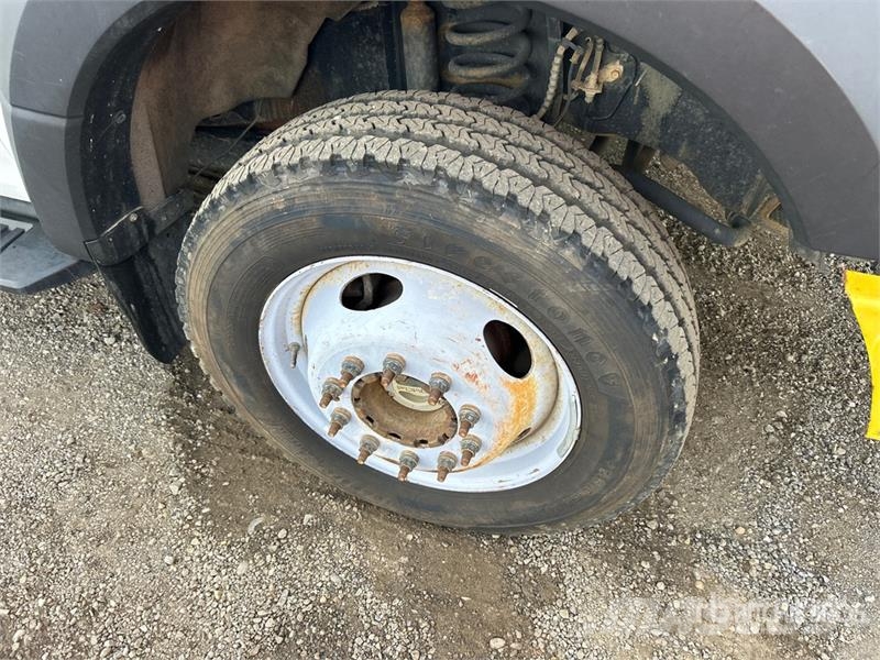 Ford F-450 Flakbilar