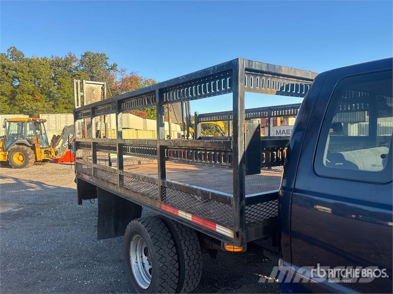 Ford F-450 Ciężarówki typu Platforma / Skrzynia