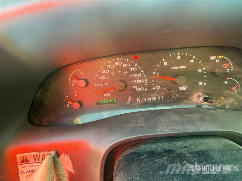 Ford F-450 Ciężarówki typu Platforma / Skrzynia