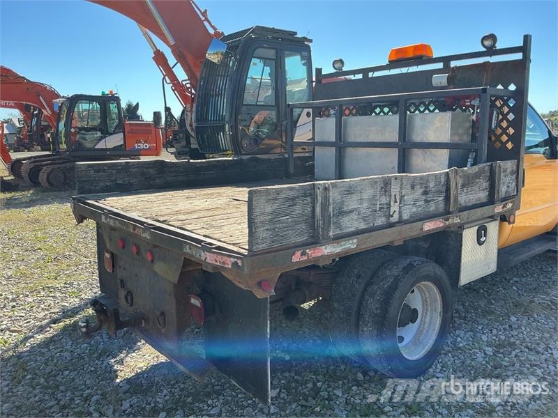 Ford F-450 Flakbilar