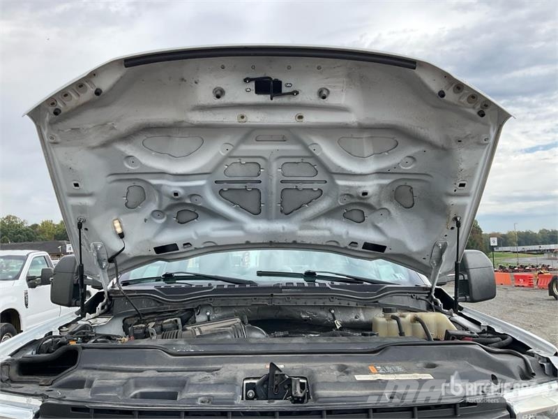 Ford F-450 Pacēlāji uz automašīnas bāzes