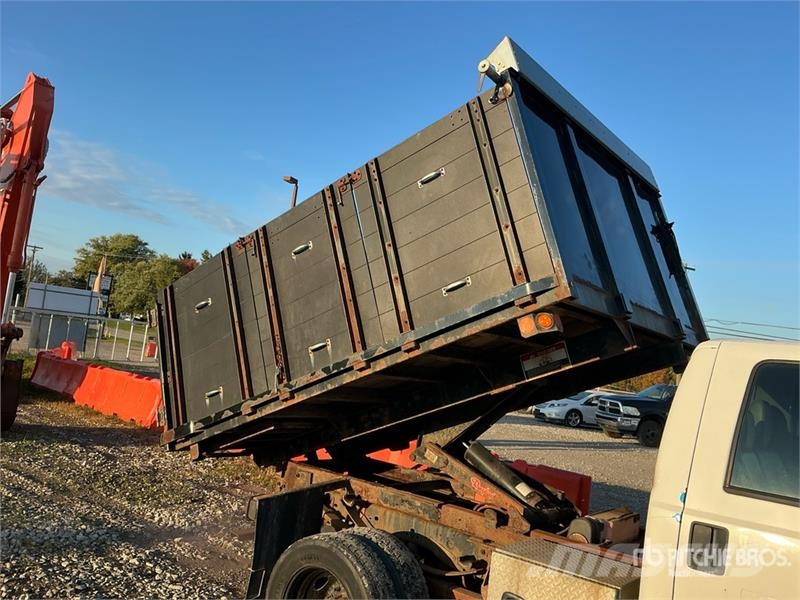 Ford F-450 Tipper trucks