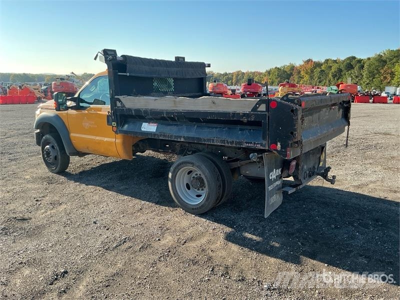 Ford F-450 Sora- ja kippiautot