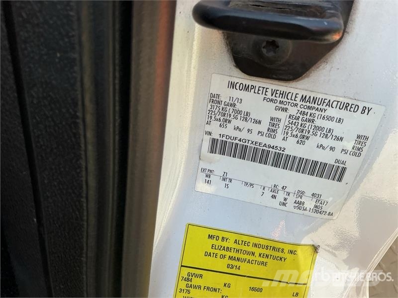 Ford F-450 Truck mounted platforms