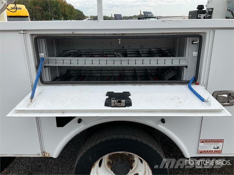 Ford F-450 Pacēlāji uz automašīnas bāzes