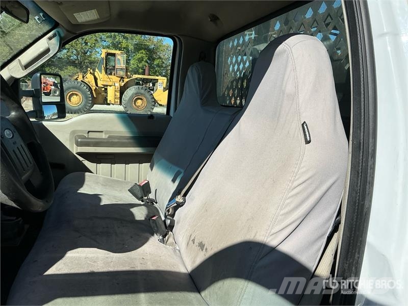 Ford F-450 Flakbilar