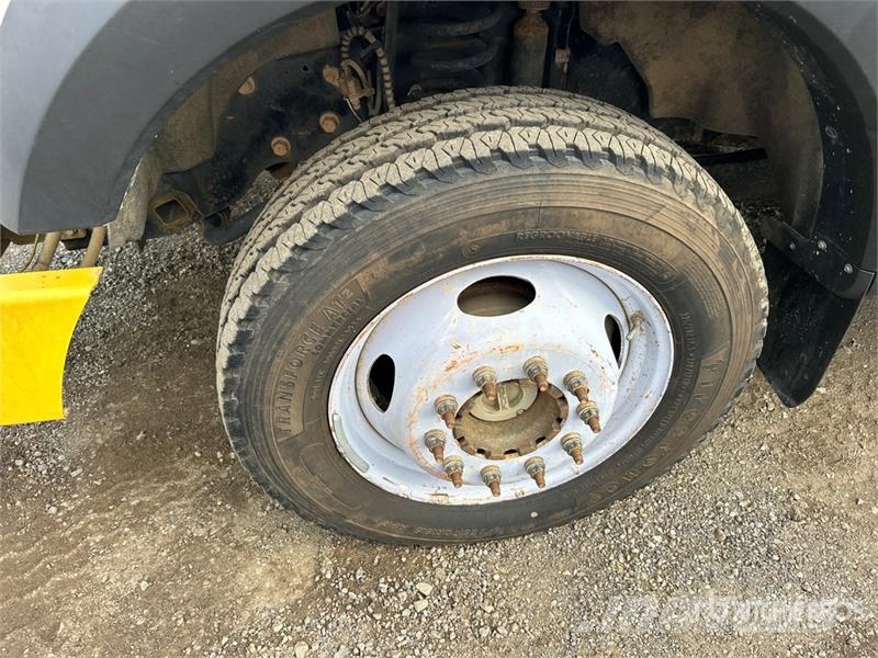 Ford F-450 Flakbilar