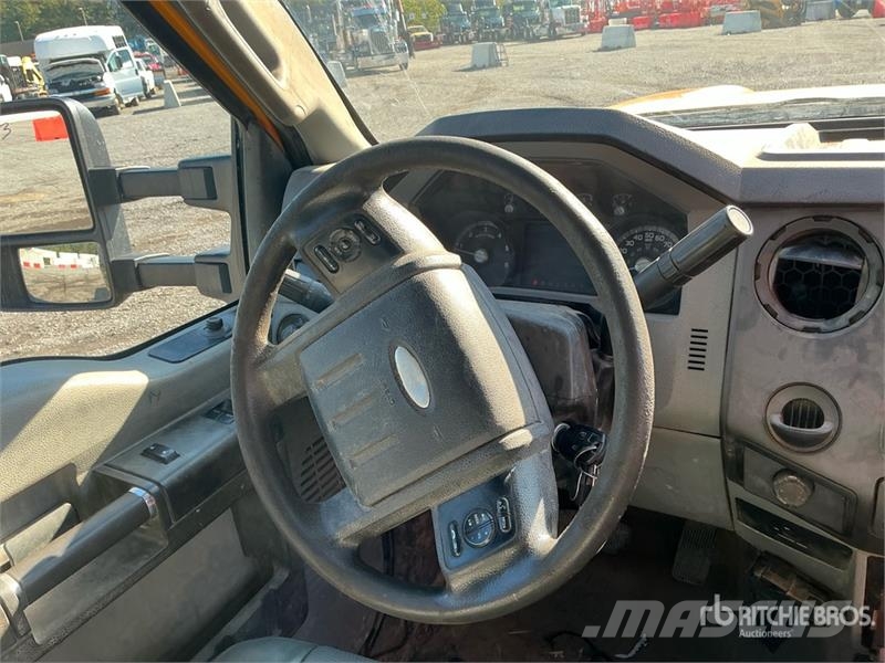 Ford F-450 Sora- ja kippiautot
