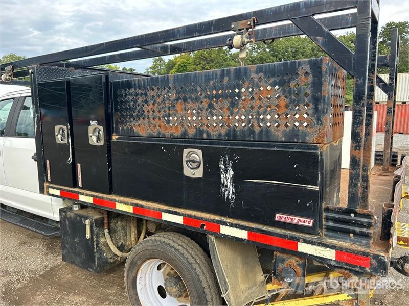 Ford F-450 Flakbilar