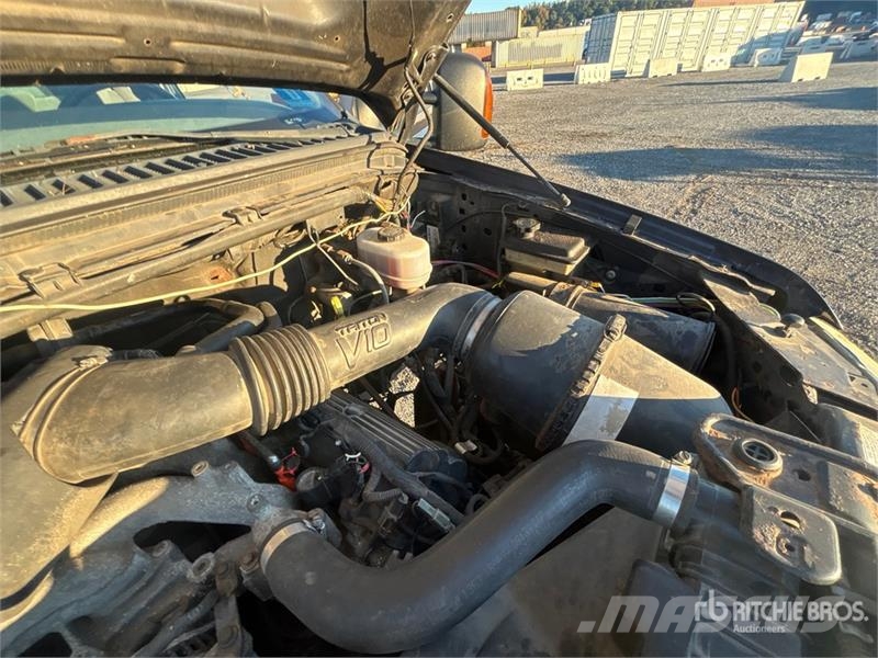 Ford F-450 Ciężarówki typu Platforma / Skrzynia
