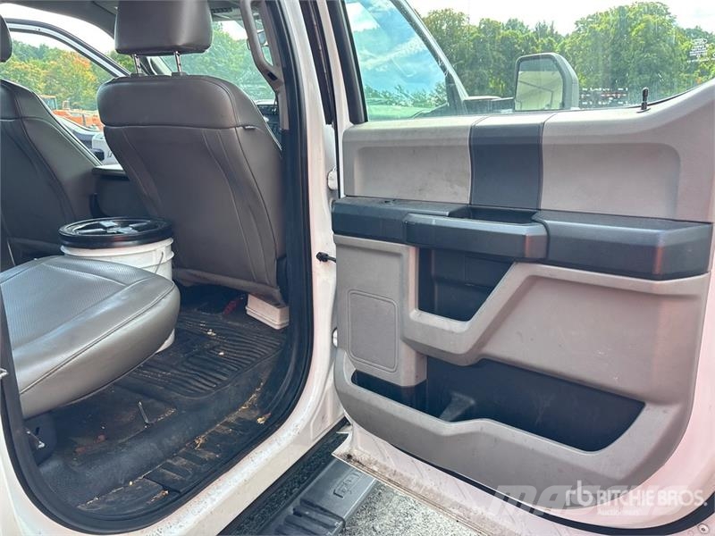 Ford F-450 Camion benne
