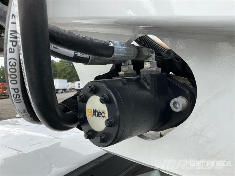 Ford F-450 Pacēlāji uz automašīnas bāzes