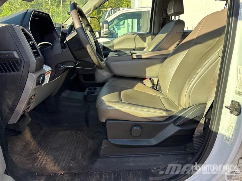 Ford F-450 Camiones bañeras basculantes o volquetes