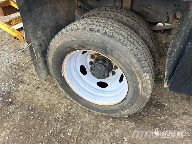 Ford F-450 Flakbilar