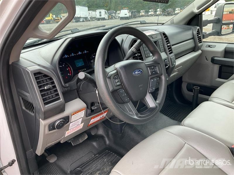 Ford F-450 Pacēlāji uz automašīnas bāzes