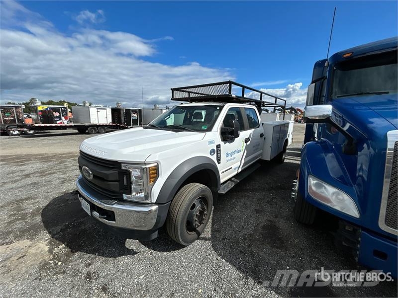 Ford F-450 皮卡.傳統半斗卡車/側卸板