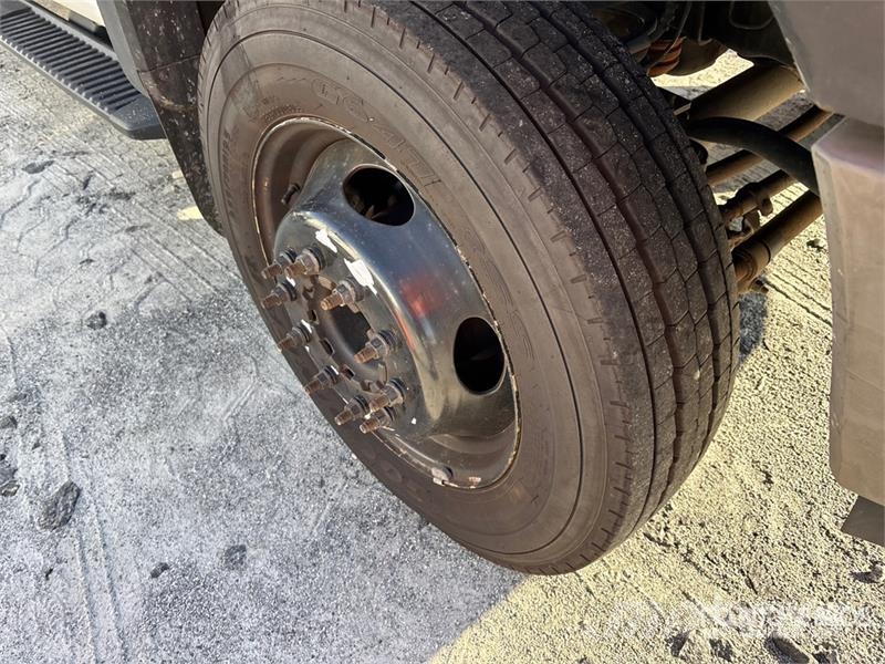 Ford F-450 Camiones bañeras basculantes o volquetes