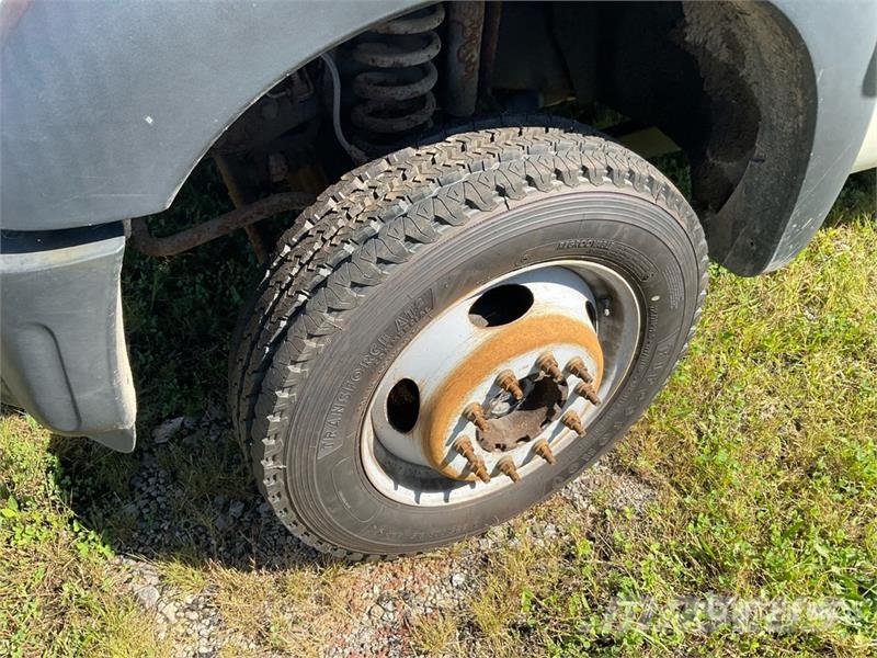Ford F-450 Plataformas aéreas montadas em camião