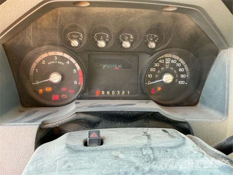 Ford F-450 Sora- ja kippiautot
