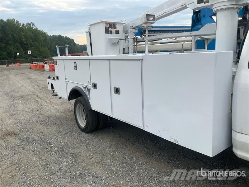 Ford F-450 LKW-Arbeitsbühnen