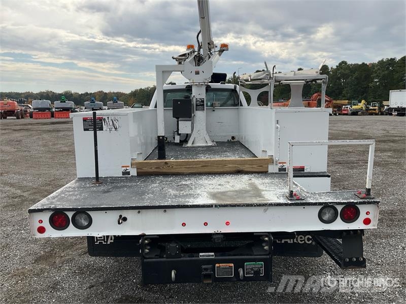 Ford F-450 Pacēlāji uz automašīnas bāzes