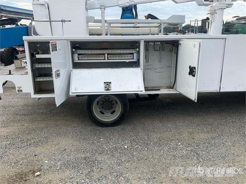 Ford F-450 LKW-Arbeitsbühnen