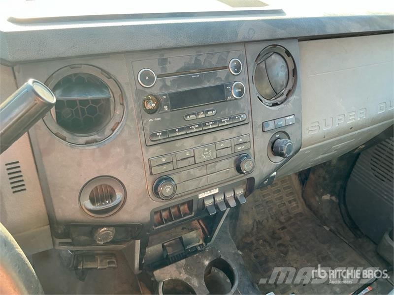 Ford F-450 Sora- ja kippiautot