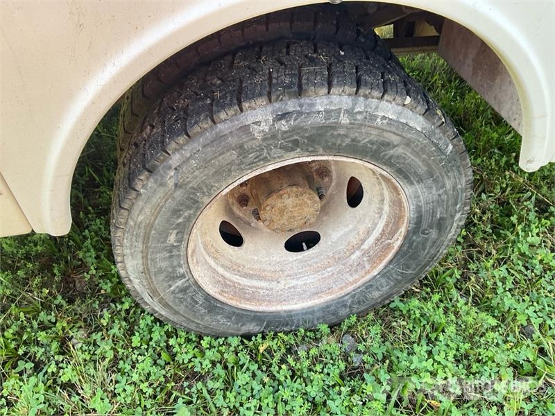 Ford F-450 Plataformas aéreas montadas em camião