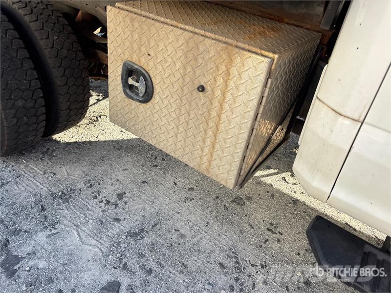 Ford F-450 Camiones bañeras basculantes o volquetes