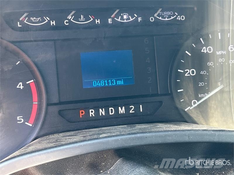 Ford F-450 皮卡.傳統半斗卡車/側卸板