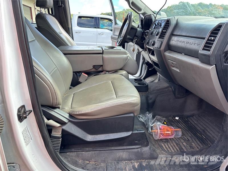 Ford F-450 Camion benne