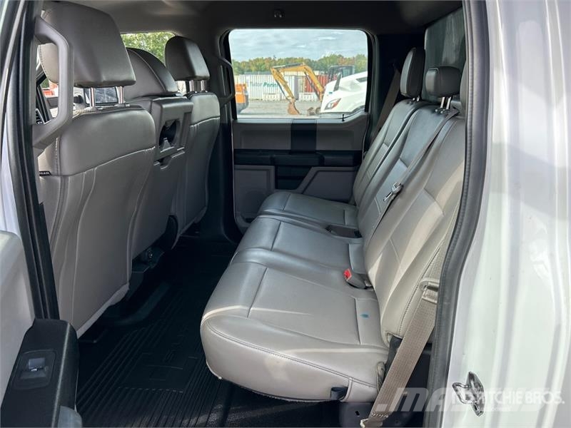 Ford F-450 Tippbil