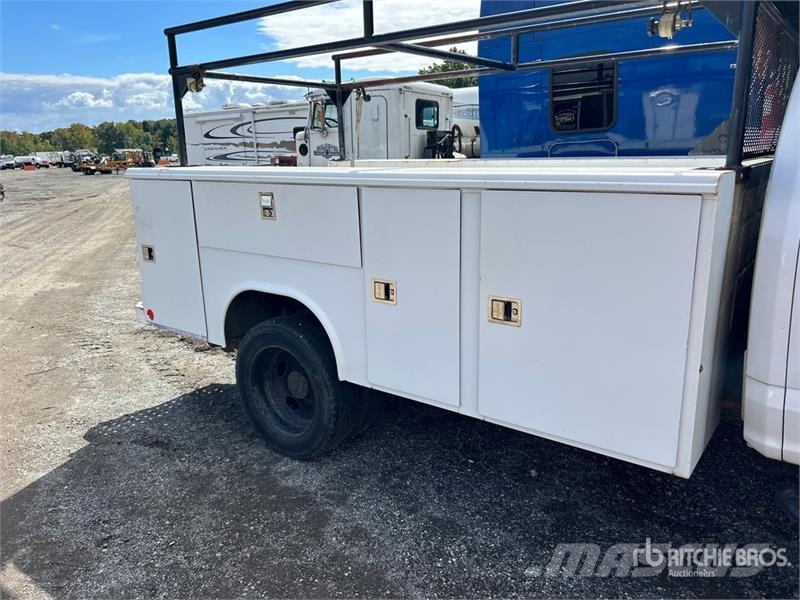 Ford F-450 皮卡.傳統半斗卡車/側卸板