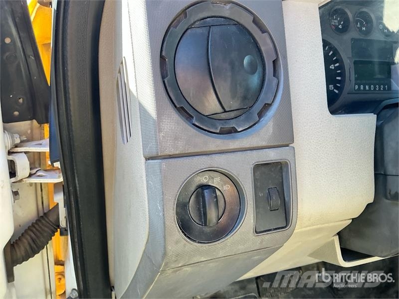 Ford F-450 Flakbilar