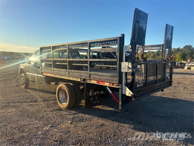 Ford F-450 Ciężarówki typu Platforma / Skrzynia