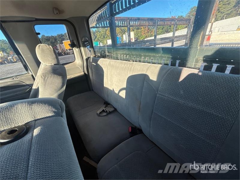 Ford F-450 Ciężarówki typu Platforma / Skrzynia