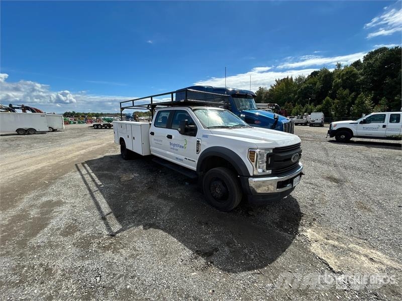 Ford F-450 皮卡.傳統半斗卡車/側卸板