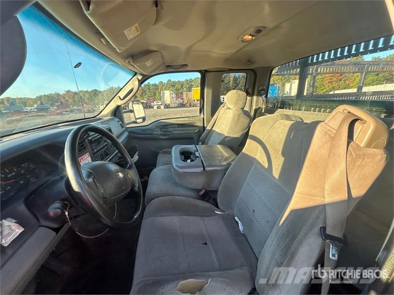Ford F-450 Ciężarówki typu Platforma / Skrzynia