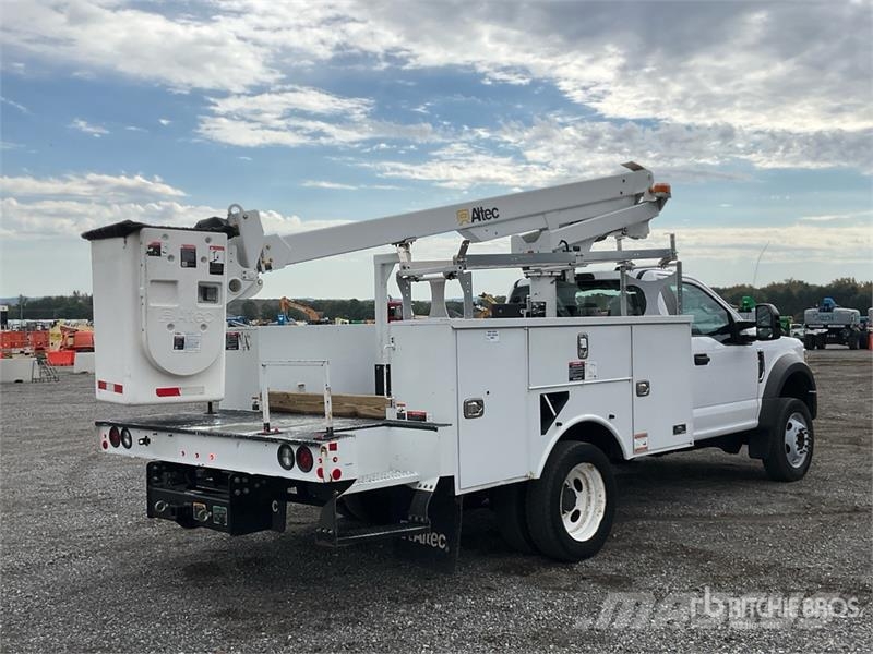 Ford F-450 Pacēlāji uz automašīnas bāzes