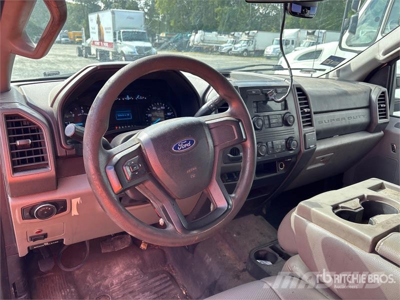 Ford F-450 Camion benne