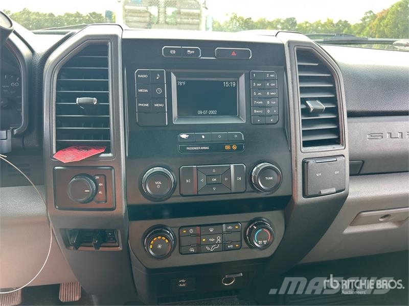 Ford F-450 Tippbil