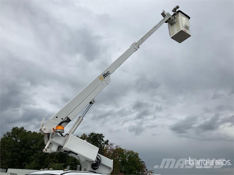 Ford F-450 Pacēlāji uz automašīnas bāzes