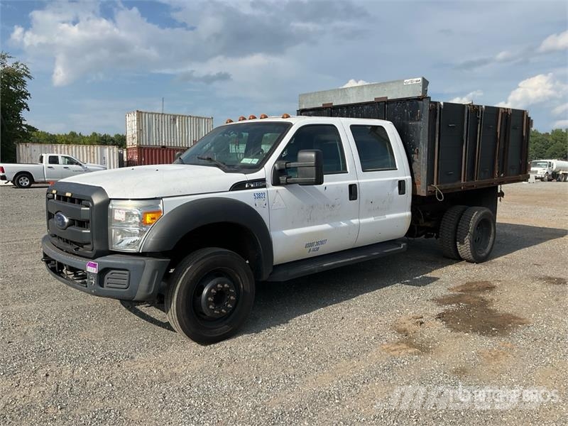 Ford F-450 4x2 Crew Cab Flatbed Dump Truck Sklápěče